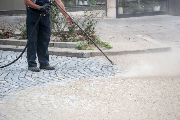 Best Oil Spill Cleanup  in Uvalde, TX