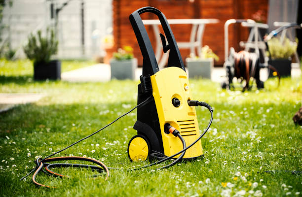 Best Spring Cleaning  in Uvalde, TX